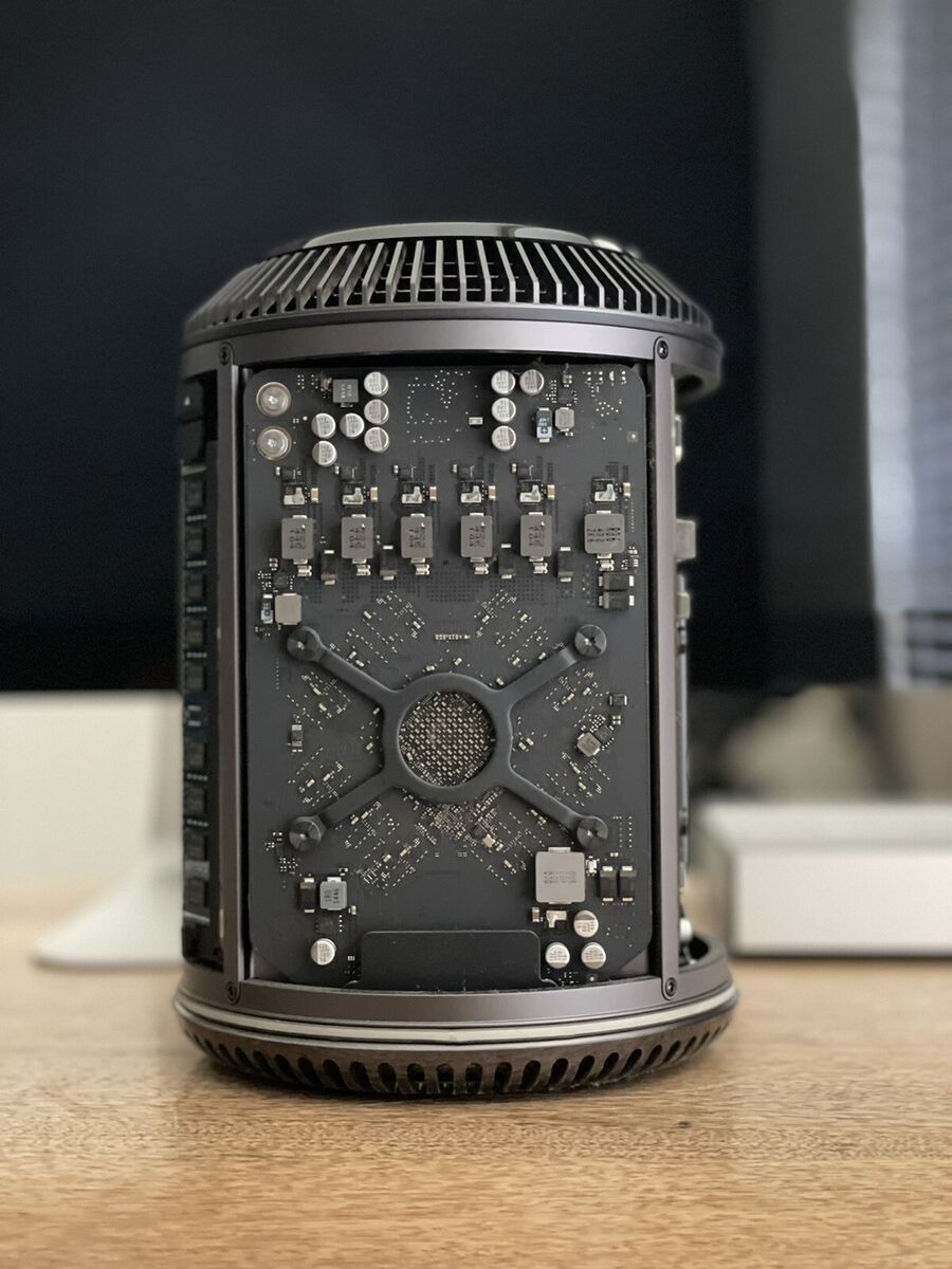 Apple Mac Pro Music Center 64ram 1TB