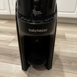 Baby Brezza pro Baby Formula Mixer