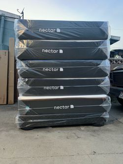 ☎️📲📞call or Tex (213)713-74-89      Nectar Mattress.             Nectar Premier Queen Size  - 13" Memory Foam Mattress     New Mattress in a plastic