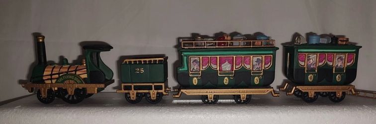 Dept 56 Dickens Village 'The Flying Scot Train' 55(contact info removed)-1998