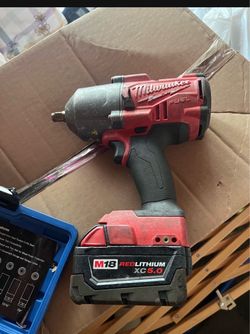milwaukee drill 100$