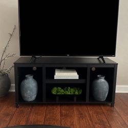 TV Stand / Media Console