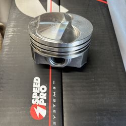 New Big block Chevy 454 Pistons 4.280 (+.030) Bore