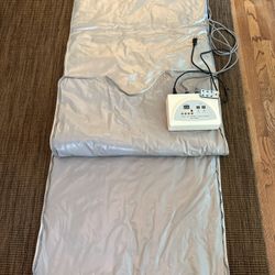 2 Parts Far Infrared Sauna Blanket for slimming, detox and multiple benefits!