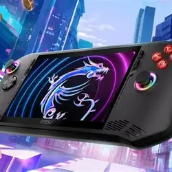 Dual-Screen MSI Claw Ultra 7 A1M