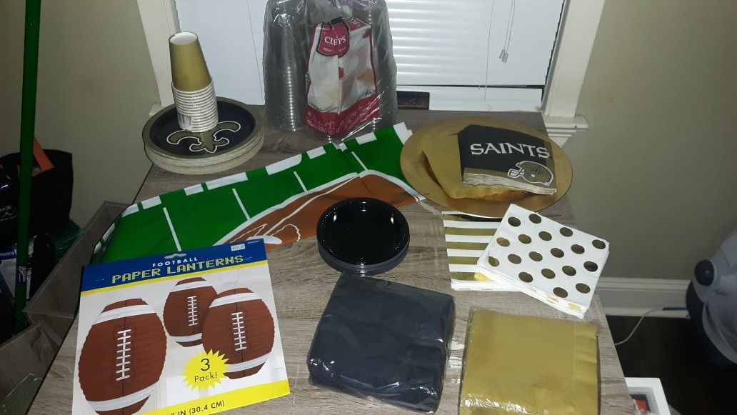 Decor for a football party!!!