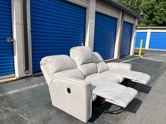 LAZYBOY HANDLE RECLINER SOFA.