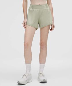 New with tag Lululemon Hotty Hot High-Rise Lined Short 4" size 2  Fog Green