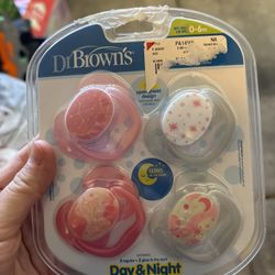 Baby Pacifiers 