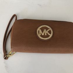 New Michael Kors leather wrist purse. New