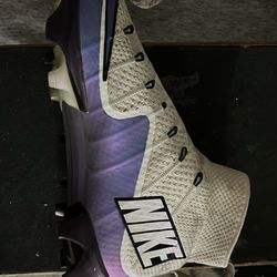 Nike cleats no laces