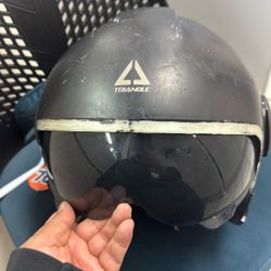 Motorcycle helmet
