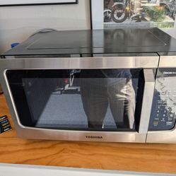 Toshiba microwave