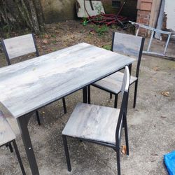 Kitchen Table With 3 Chairs