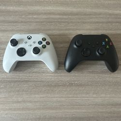 Xbox Series Controllers 