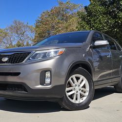 2014 KIA SORENTO