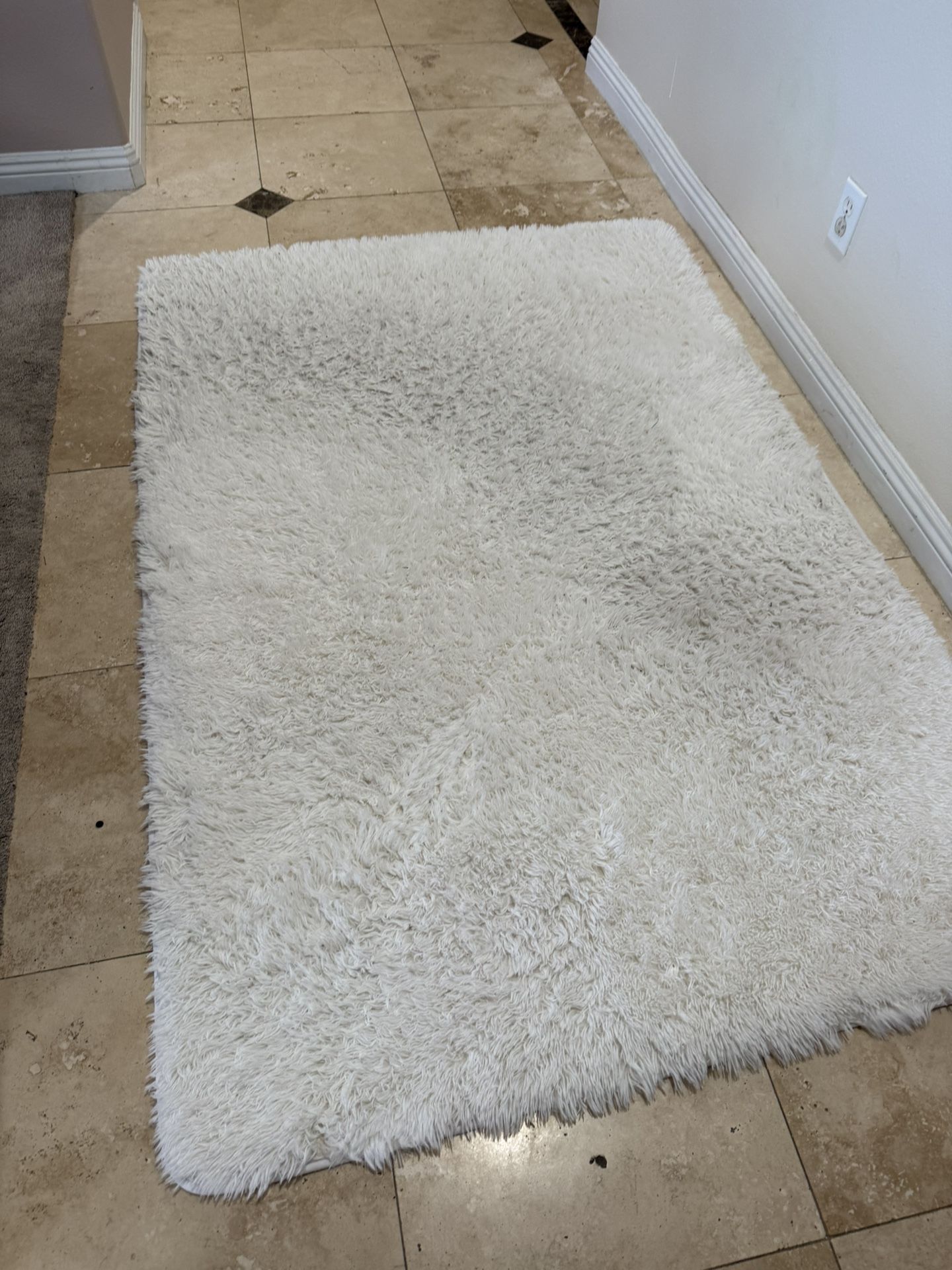 White 4x6 Area Rug