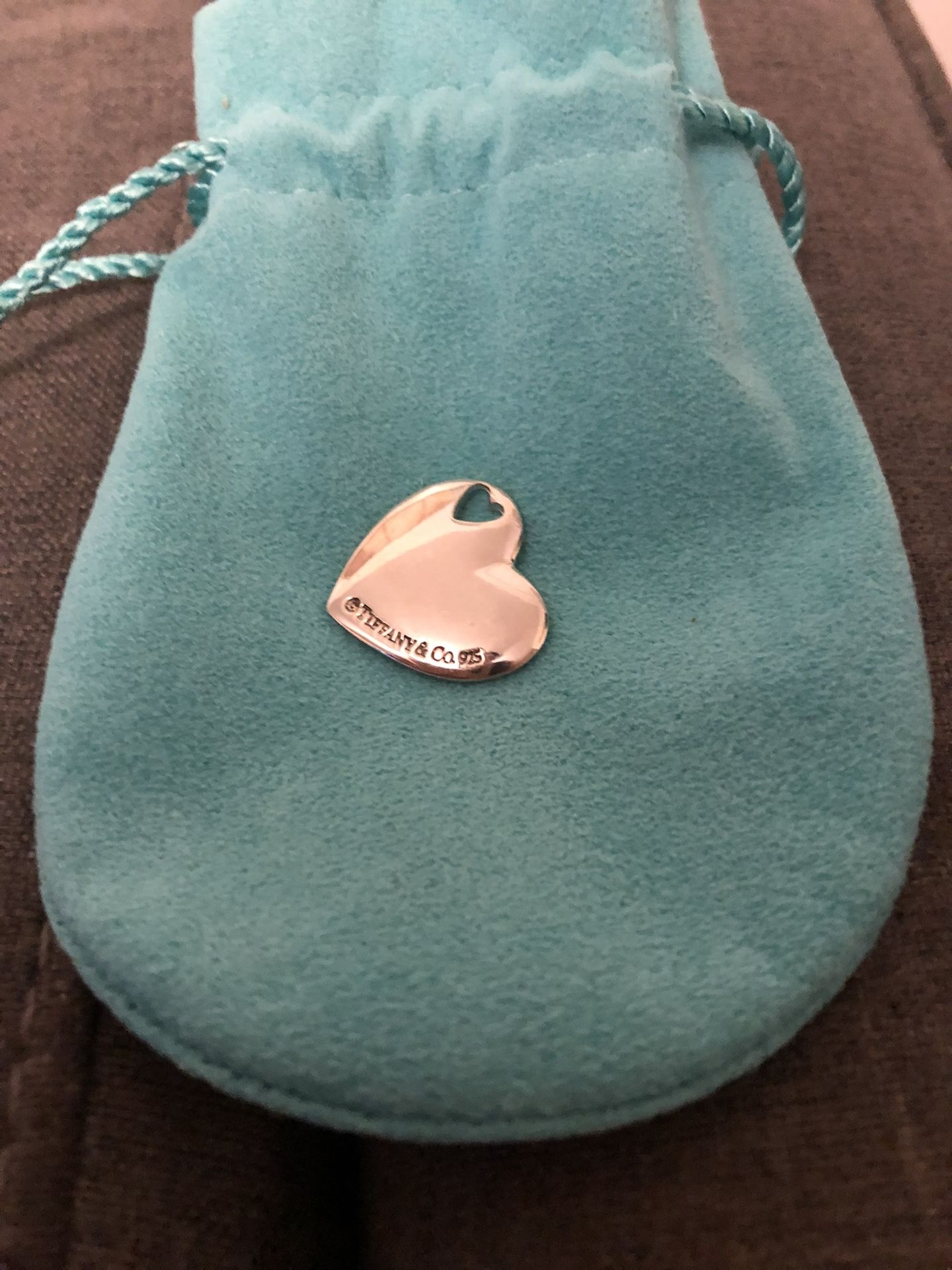 Tiffany&co heart pendant