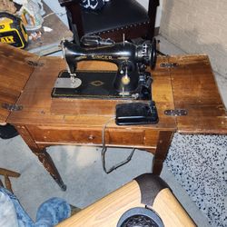 Singer Antique Sewing Machine