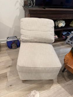 Restoration Hardware Armless Chair / Modular Sectional Piece – Natural Linen Neutral