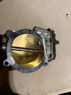 Gm throttle body brand  new never used