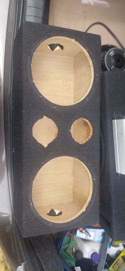 8" half rack box with 3.5" tweeter holes