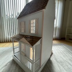 Dollhouse 