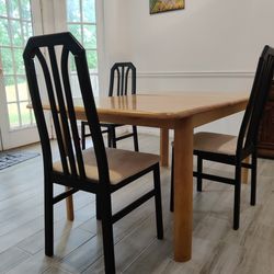 Dining Table (With 4 Chairs)