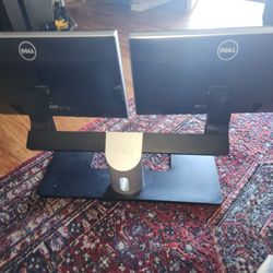 Dell UltraSharp 24" U2412MB Dual Monitors 