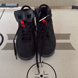 Jordan Retro Black Infrared