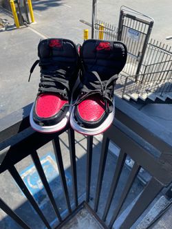 Jordan 1’s SIZE 7.5