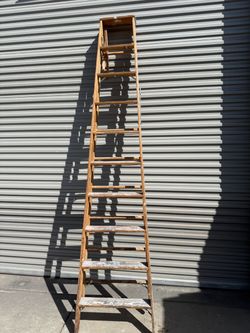 Tall Wooden A-Frame Step Ladder 10’