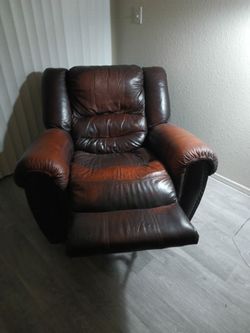 Leather Fold Out Set With Coffee Table OBO