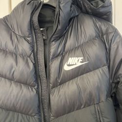 Nike Hooded Puffer Jacket Men’s Size M