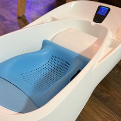 4moms Infant Bath Tub - Excellent Condition