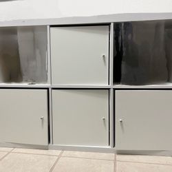 Shelf Unit With 4 Insert Doors
