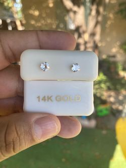 14K Gold Crystal Stud Earrings