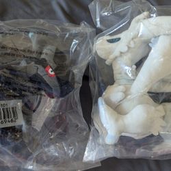 Pokemon Center Reshiram And Zekrom 7" Sitting Cuties New