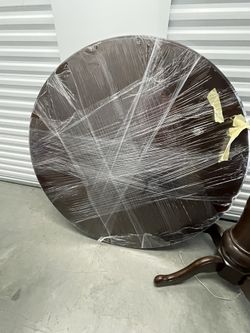 Dinning table 54 inches