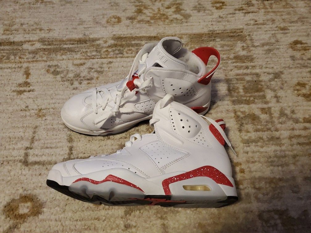 Jordan 6 Red Oreo