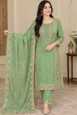 Chiffon party wear dress on clearance