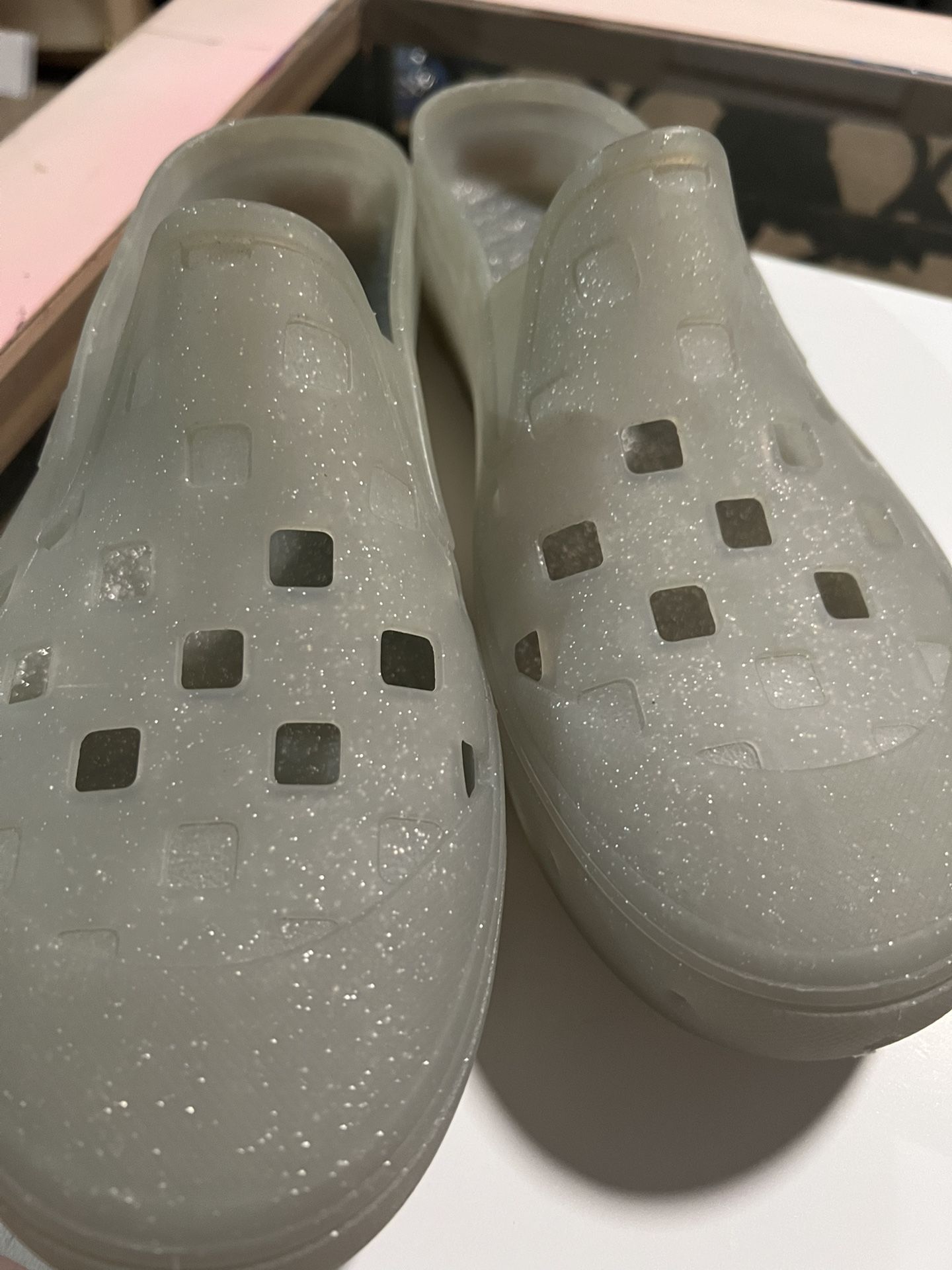 Vans Slip-On Mule TRK Glitter Shoes 'Grey' VN0005V8BGF Size 12 Brand new yours for $35.00