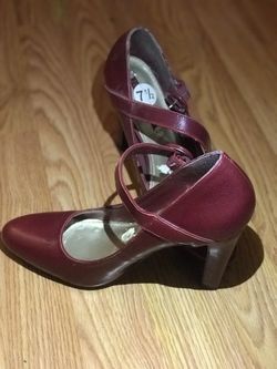 Nine West red heels 7.5