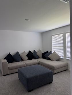 Sectional couch