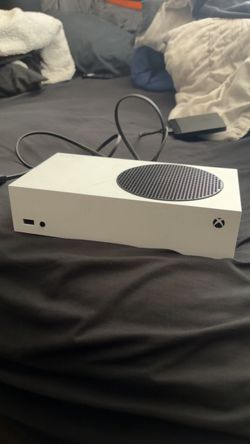 Xbox series s w/ 1tb drive