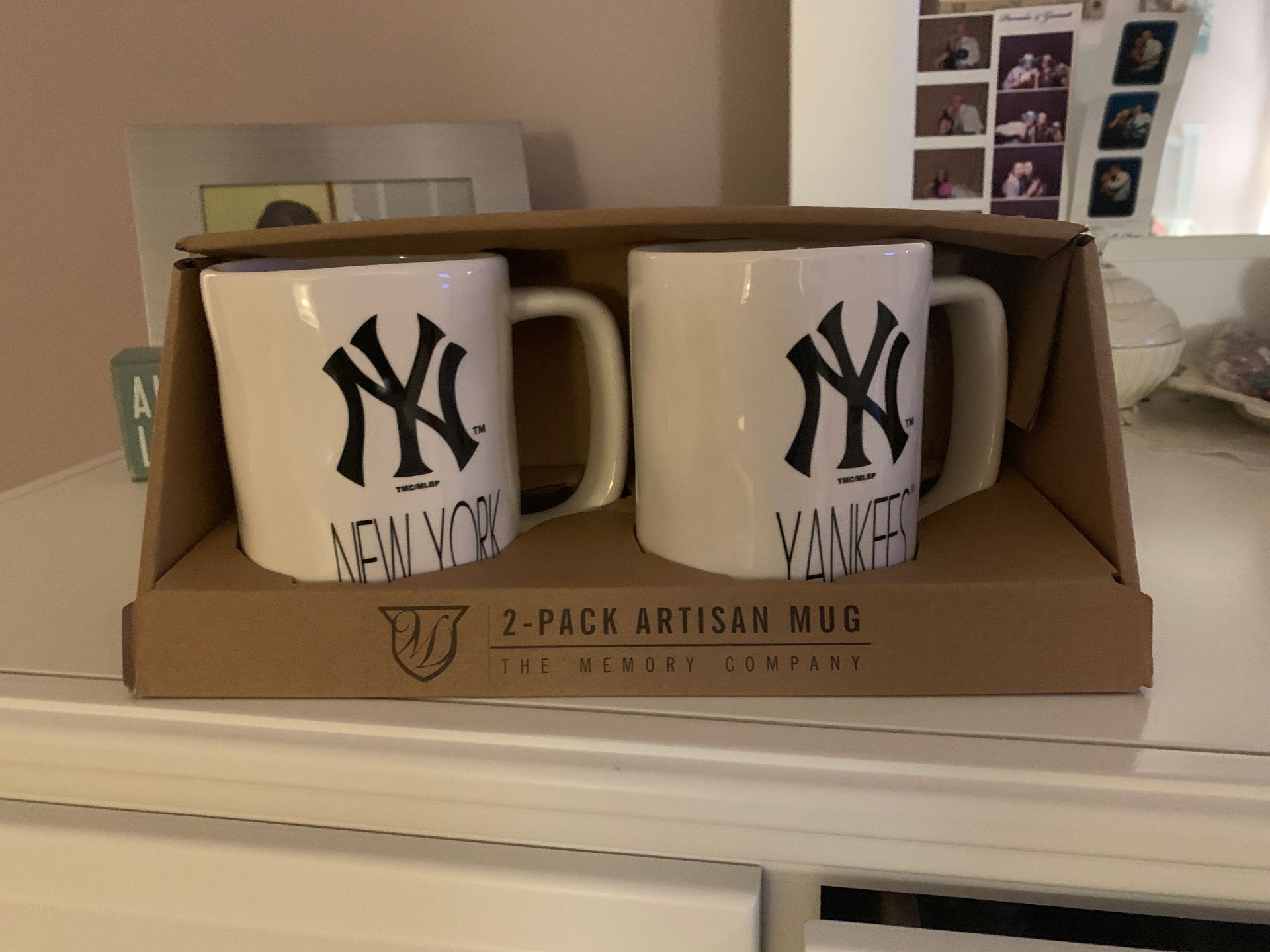 New York Yankees coffee mugs