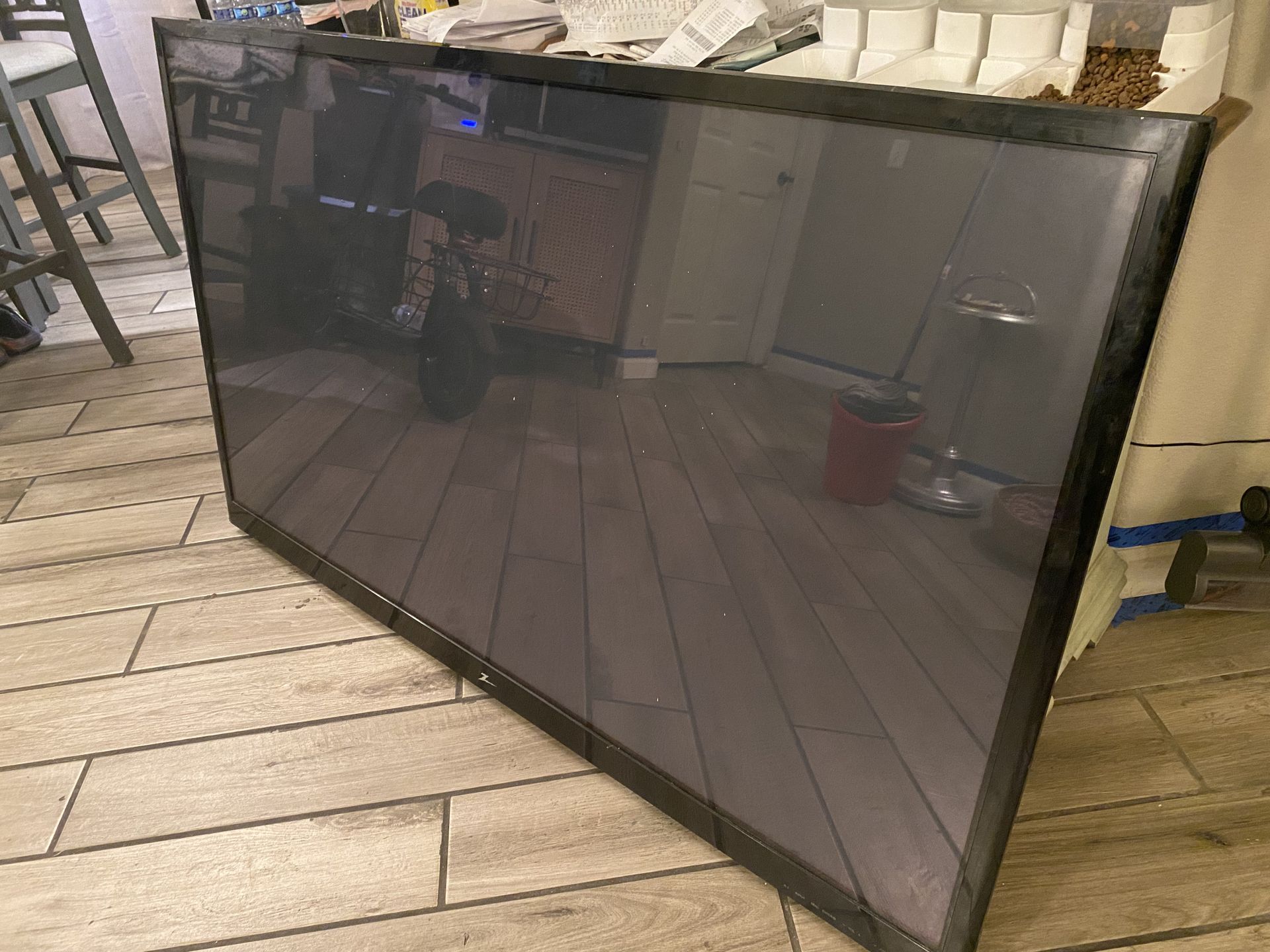 ZENITH 60” Plasma HDTV