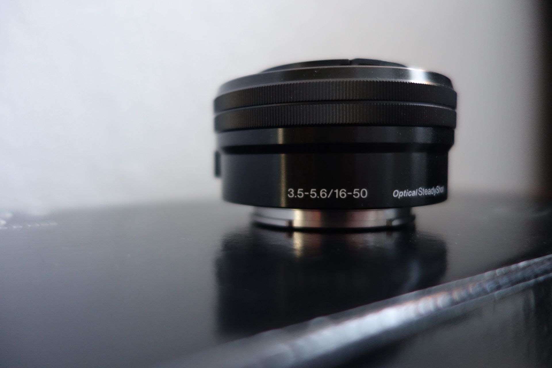 Sony SEL 16-50mm f/3.5-5.6 Zoom lens