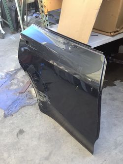2020 - 2024 TESLA MODEL Y - RIGHT REAR DOOR SHELL OEM