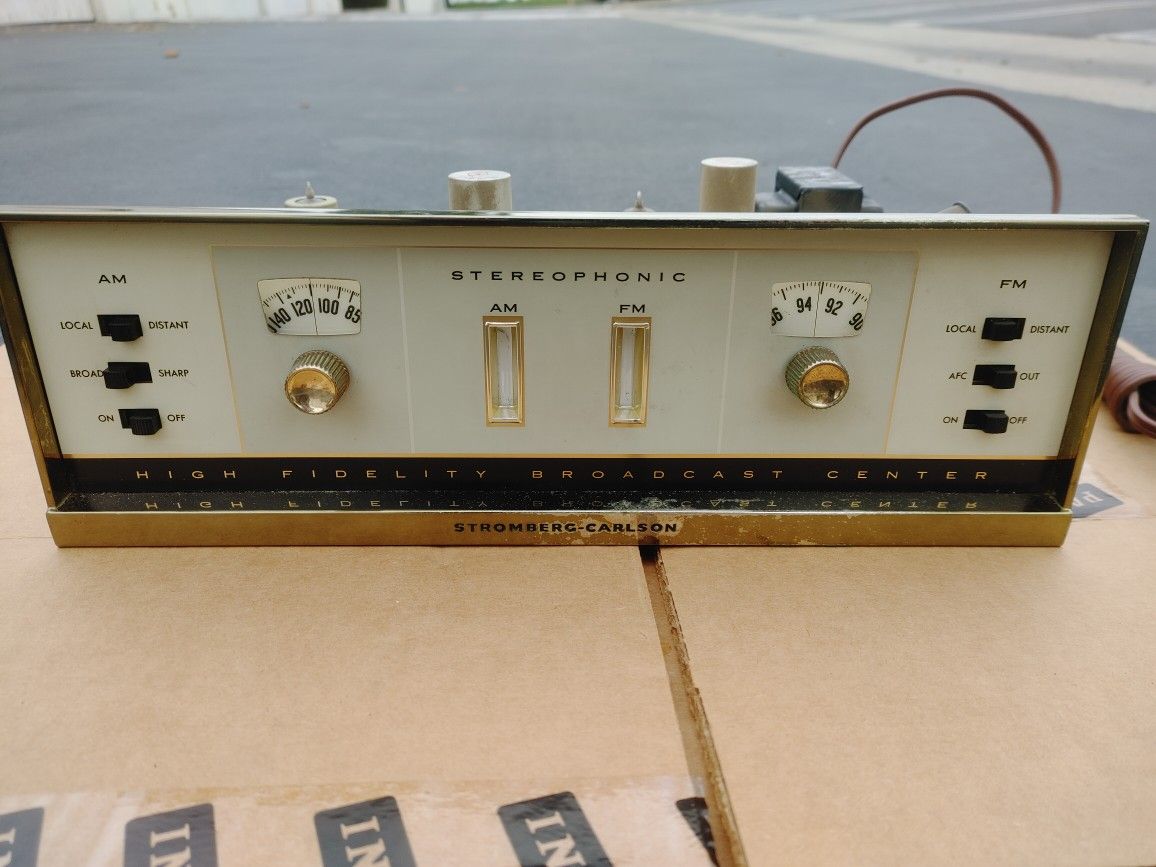 Stromberg-Carlson SA445A Stereo AM/FM Tube Tuner